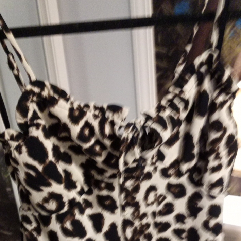 Leopard Print Maxi Dress - Picture 5 of 5